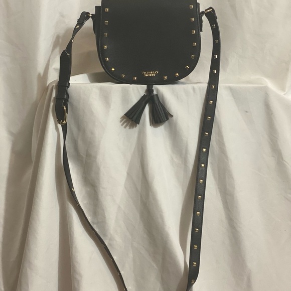 🎉🎈HOST PICK🎉🎈VICTORIA’s SECRET CROSSBODY STUDDED SADDLE BAG - Picture 6 of 16